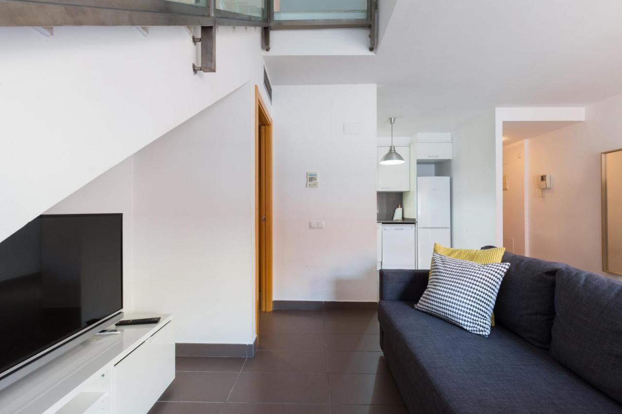 Apartamentos Cornellalux 2 Cornellà de Llobregat Exterior foto