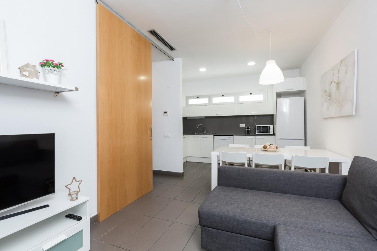 Apartamentos Cornellalux 2 Cornellà de Llobregat Exterior foto