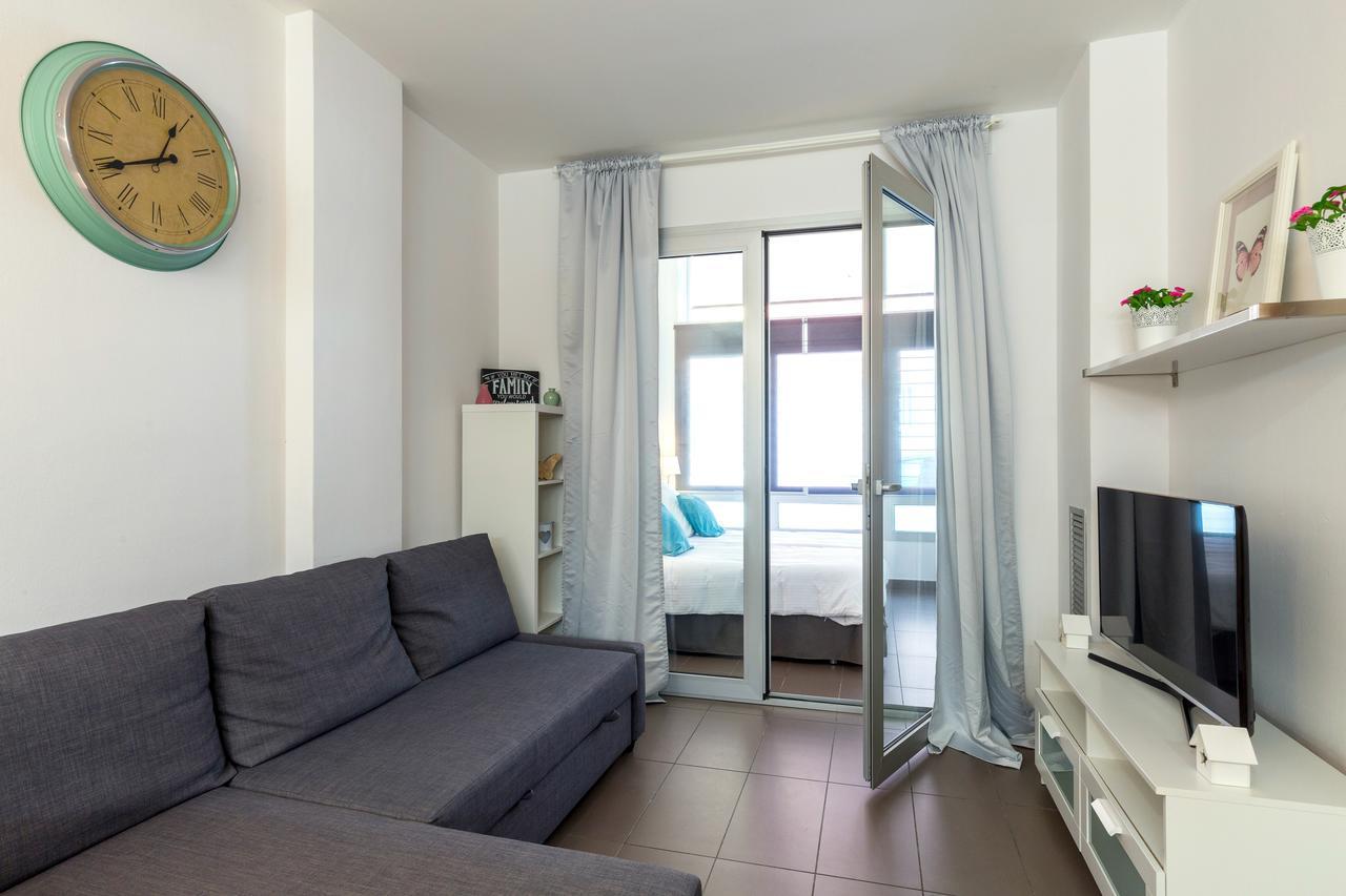 Apartamentos Cornellalux 2 Cornellà de Llobregat Exterior foto